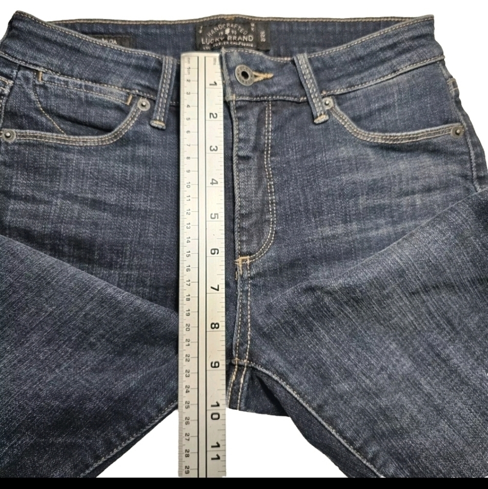 Lucky Brand Hayden Bermuda Denim Shorts Size 2/26, Summer Beach Picnic Attire - Picture 4 of 11